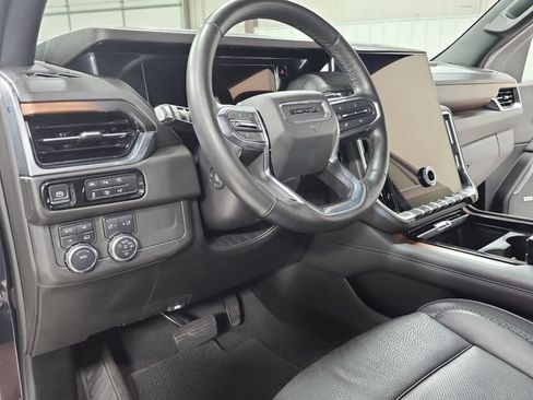 Used 2025 GMC Yukon Denali AWD/4WD image 19