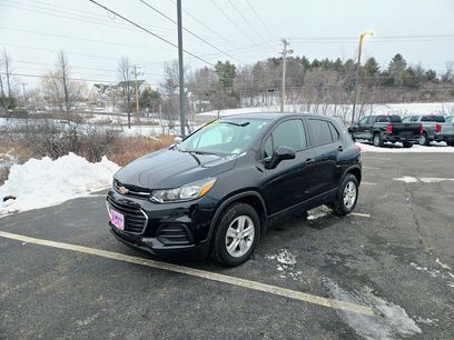 Used 2022 Chevrolet Trax LS w/ Tint and Cruise Package