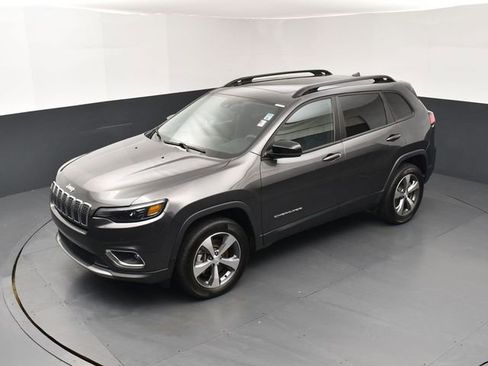 Used 2022 Jeep Cherokee Limited AWD/4WD image 15