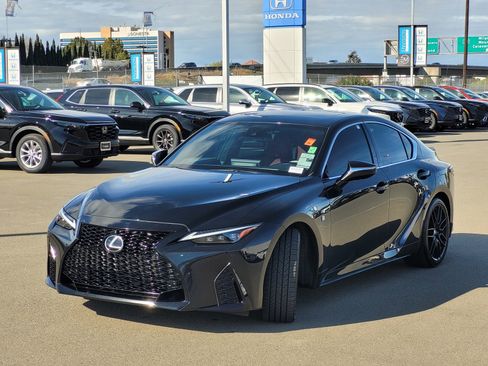Used 2021 Lexus IS 350 F Sport w/ Dynamic Handling Package image 9