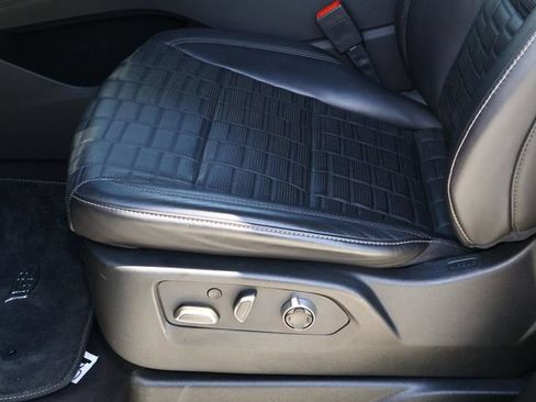 Certified 2024 Cadillac Escalade ESV Premium Luxury Platinum AWD/4WD image 20