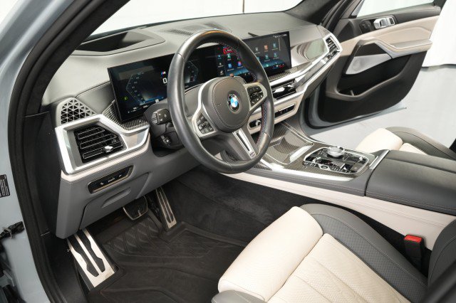 Used 2024 BMW X7 M60i w/ Executive Package AWD/4WD image 26