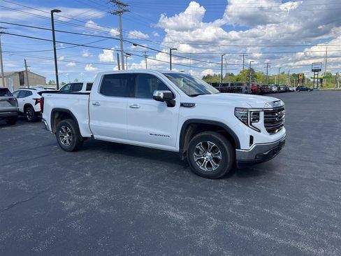 Used 2025 GMC Sierra 1500 SLT AWD/4WD image 2