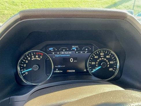 Used 2018 Ford F150 King Ranch w/ Equipment Group 601A Luxury AWD/4WD image 9