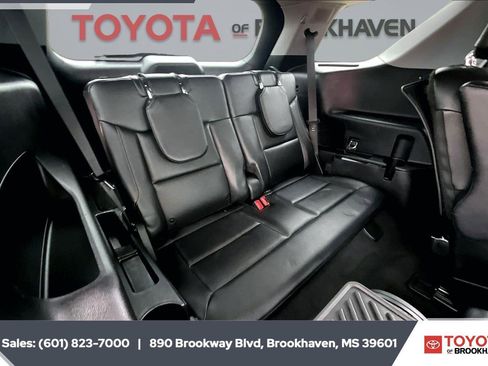 Used 2022 Ford Explorer Limited AWD/4WD image 23