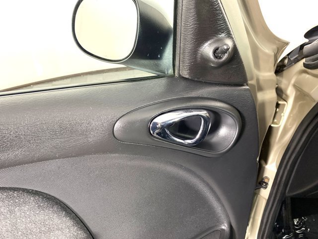 Used 2005 Chrysler PT Cruiser FWD image 10