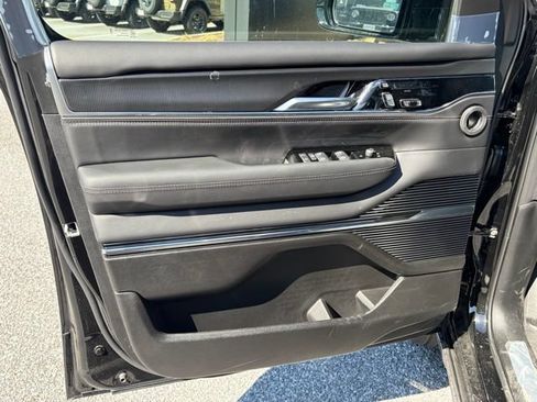 New 2026 Jeep Grand Wagoneer L Summit w/ Rear Seat Video Group I AWD/4WD image 11