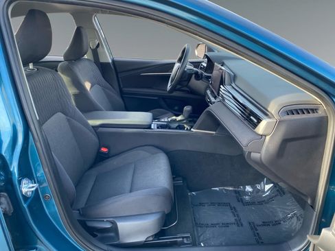 Used 2025 Toyota Camry LE w/ Convenience Package FWD image 15