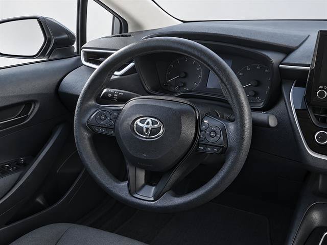 Used 2025 Toyota Corolla LE FWD image 18