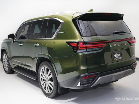 Used 2026 Lexus LX 700h Ultra Luxury image 7