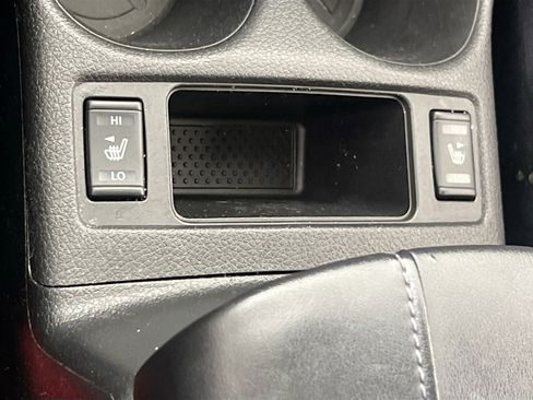 Used 2020 Nissan Rogue SV image 19