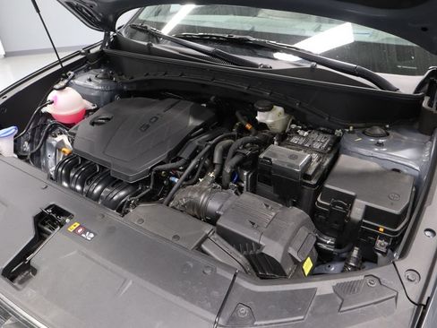 Certified 2025 Hyundai Tucson Limited AWD/4WD image 17