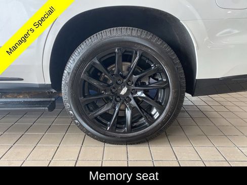 Used 2023 Cadillac Escalade Sport Platinum w/ LPO, ONYX Package AWD/4WD image 23