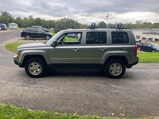 Used 2015 Jeep Patriot Sport w/ Power Value Group AWD/4WD image 6