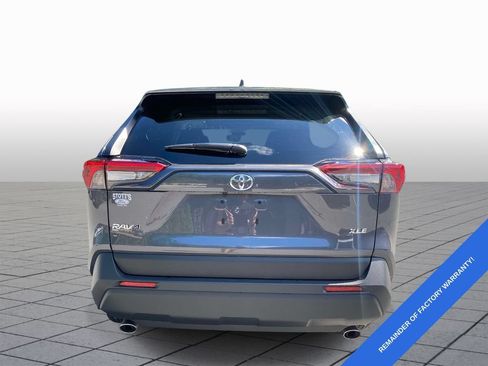 Used 2025 Toyota RAV4 XLE w/ Convenience Package FWD image 6