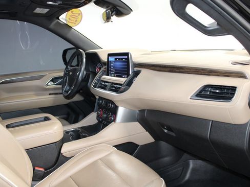 Used 2021 Chevrolet Tahoe Premier w/ Premium Package AWD/4WD image 28