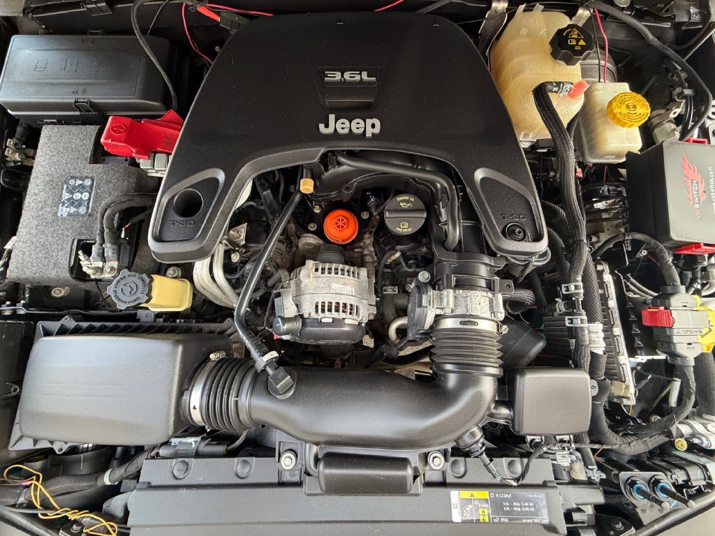 Used 2018 Jeep Wrangler Unlimited Rubicon AWD/4WD image 9