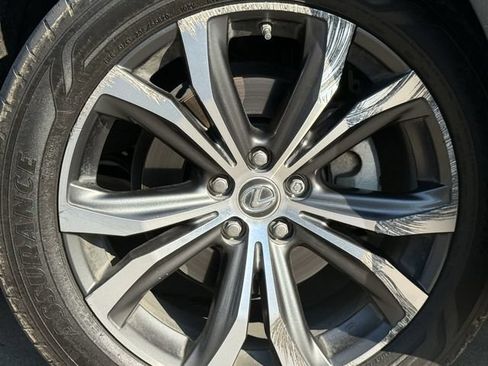 Used 2018 Lexus RX 450h AWD w/ Premium Package image 9