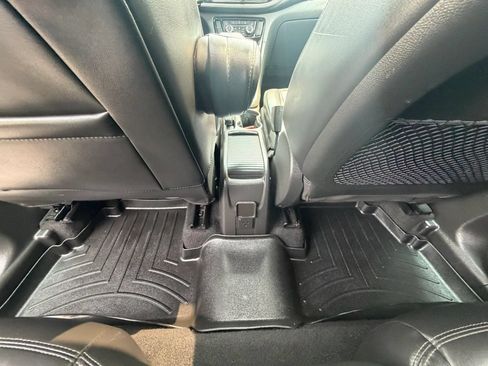 Used 2019 Buick Encore Essence AWD/4WD image 29