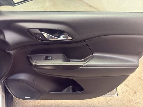 Used 2018 GMC Acadia SLT image 20