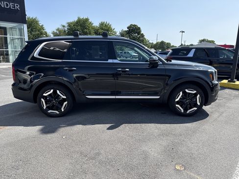 Certified 2025 Kia Telluride S AWD/4WD image 2