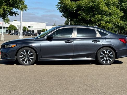 Used 2023 Honda Civic EX image 7