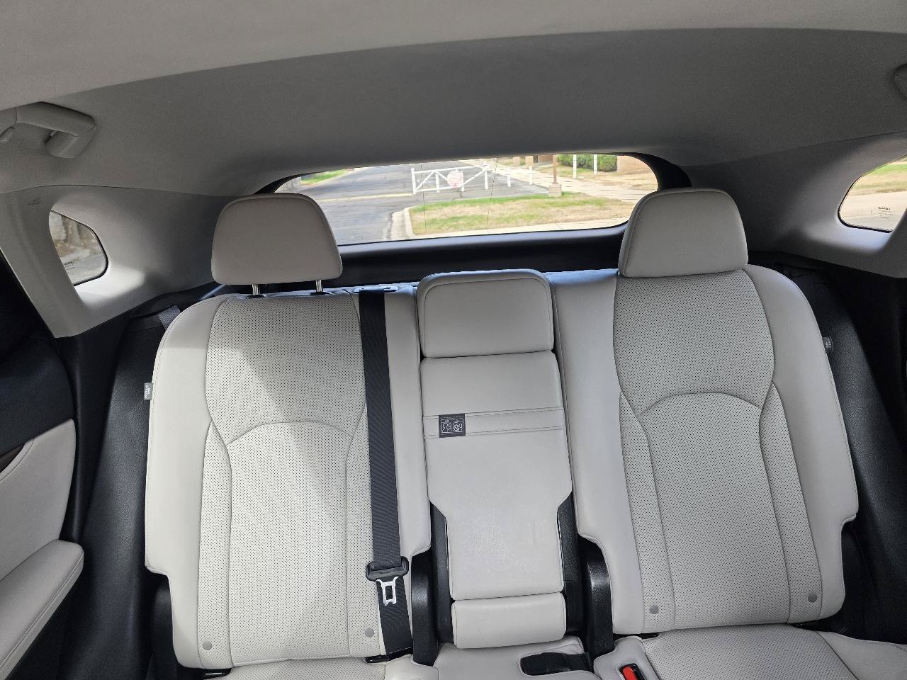 Used 2022 Lexus RX 450h AWD w/ Premium Package image 22
