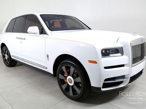 Used 2020 Rolls-Royce Cullinan AWD/4WD image 5