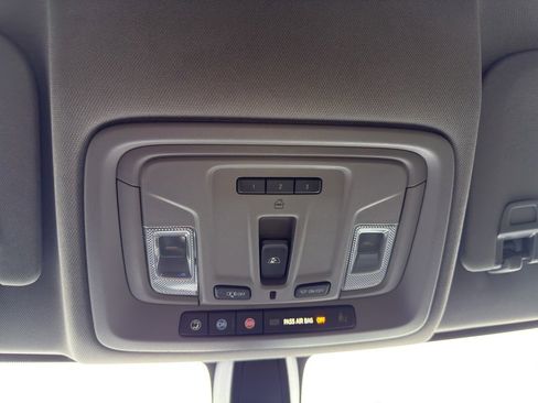 Used 2021 GMC Sierra 1500 SLE w/ Preferred Package image 20