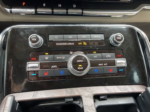 Used 2022 Lincoln Navigator L Reserve image 17