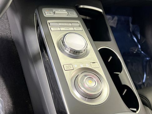 Used 2023 Genesis GV70 2.5T image 17