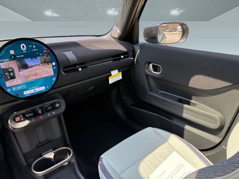 New 2026 MINI Cooper 4-Door Hardtop image 22