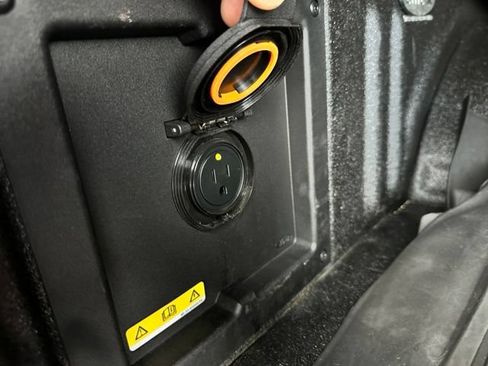 Used 2024 Ford F150 Raptor w/ Equipment Group 803A Raptor R AWD/4WD image 8