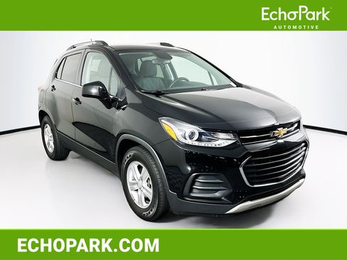 Used 2017 Chevrolet Trax LT image 1