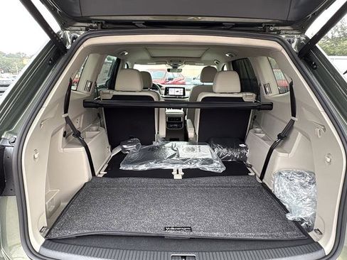 New 2026 Volkswagen Atlas SE FWD image 12