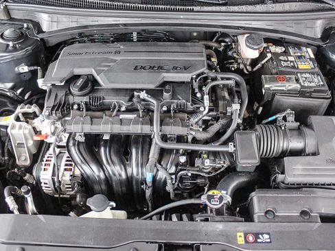 Used 2022 Hyundai Elantra SEL w/ Convenience Package image 36