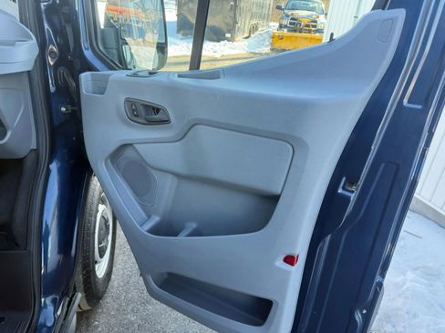 Used 2017 Ford Transit 250 Medium Roof w/Sliding Side Doo image 29