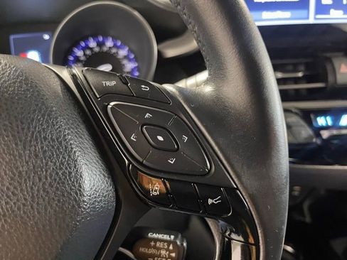 Used 2021 Toyota C-HR Nightshade image 27