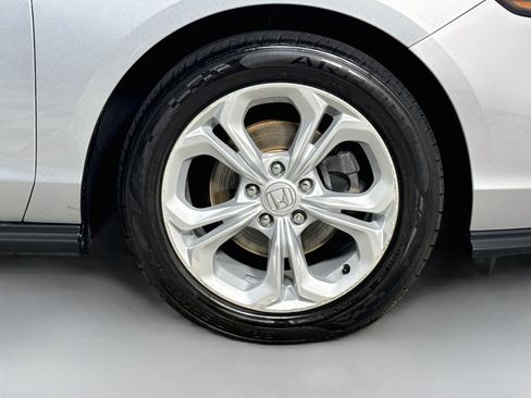 Used 2024 Honda Accord LX image 32
