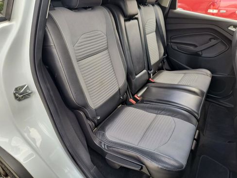 Used 2019 Ford Escape SE FWD image 23