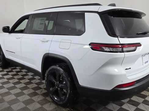 New 2025 Jeep Grand Cherokee L Limited image 5
