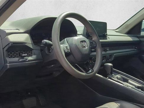 Used 2023 Honda Accord EX image 5