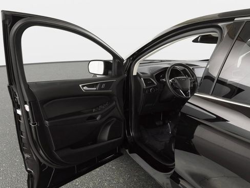 Used 2024 Ford Edge SEL image 17