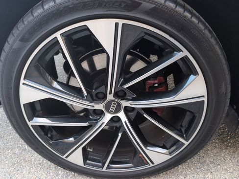 Used 2024 Audi SQ5 Premium Plus image 12