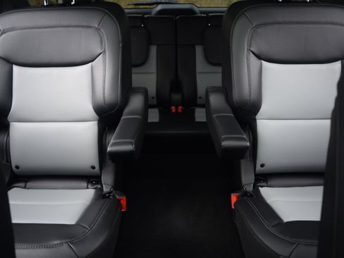 Used 2023 Ford Explorer XLT w/ Equipment Group 202A image 16