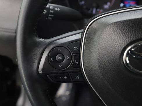 Used 2025 Toyota Corolla Cross LE w/ Moonroof Package image 23