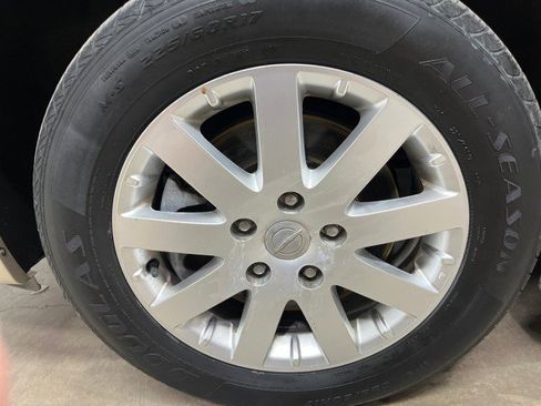 Used 2014 Chrysler Town & Country Touring image 37