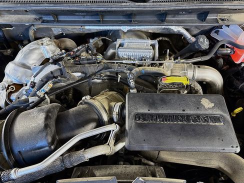 Used 2023 Chevrolet Silverado 2500 LT image 37