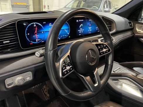 Used 2022 Mercedes-Benz GLS 450 4MATIC image 3