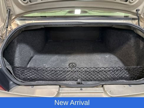 Used 2002 Buick Century Custom w/ Custom Premium Pkg FWD image 10